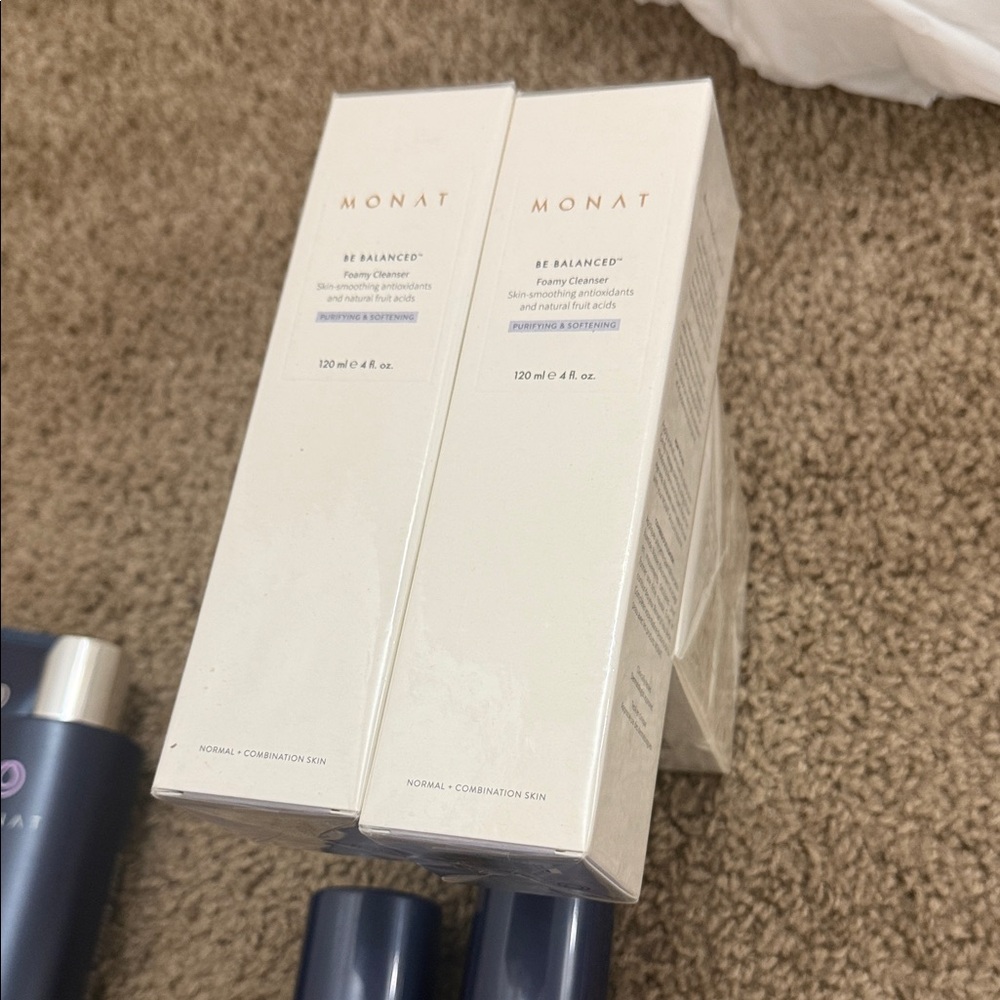 Be Balanced Foamy Cleanser - White (each one sold separately)